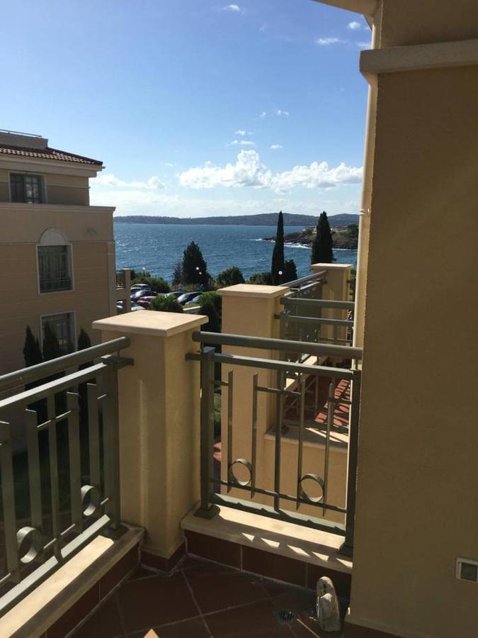 Flores Garden Sea View Apartment With Balcony Tsjernomorets Eksteriør bilde